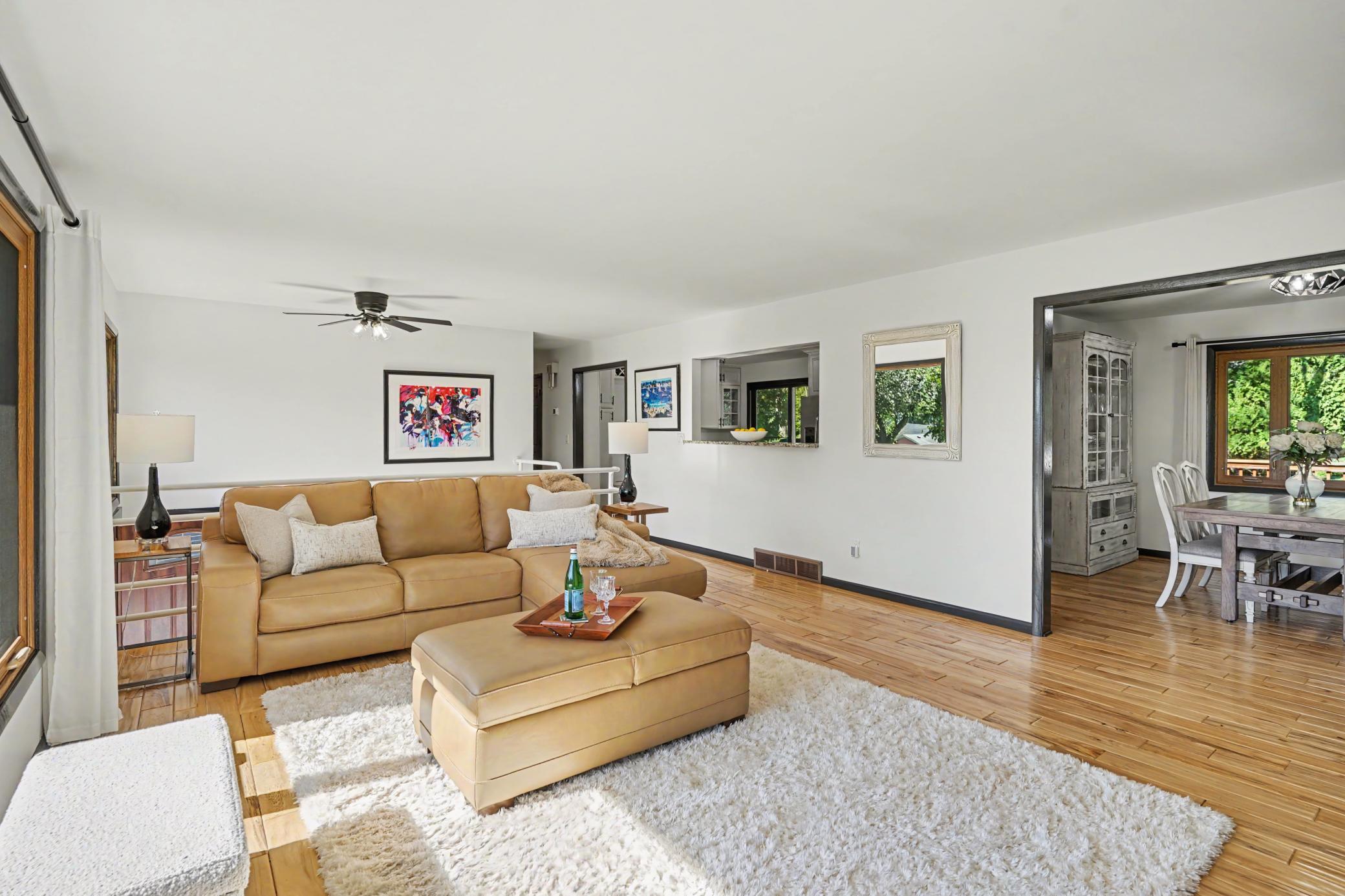 20 Willow Wood Drive — photo