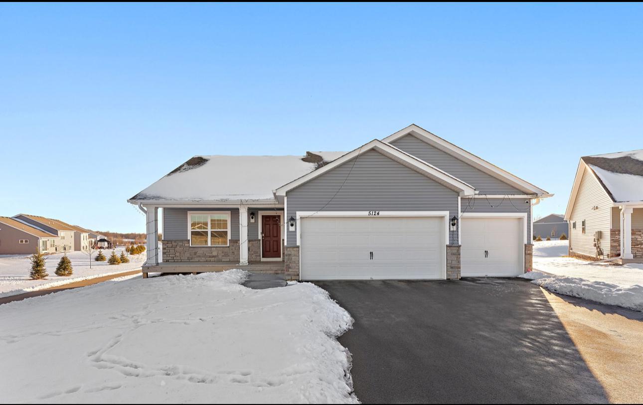 5124 Mustang Circle — photo