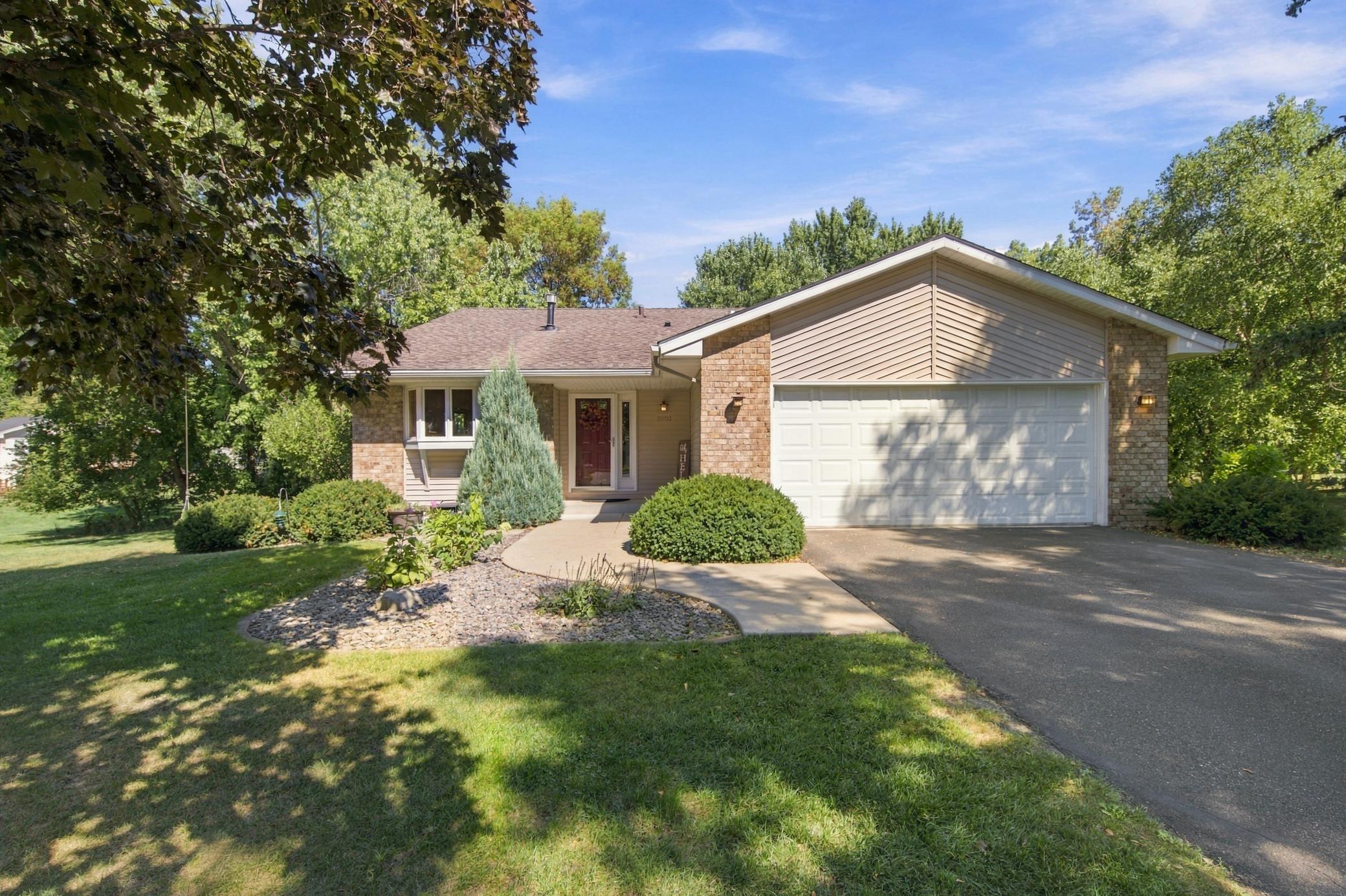 7003 Park View Lane — photo