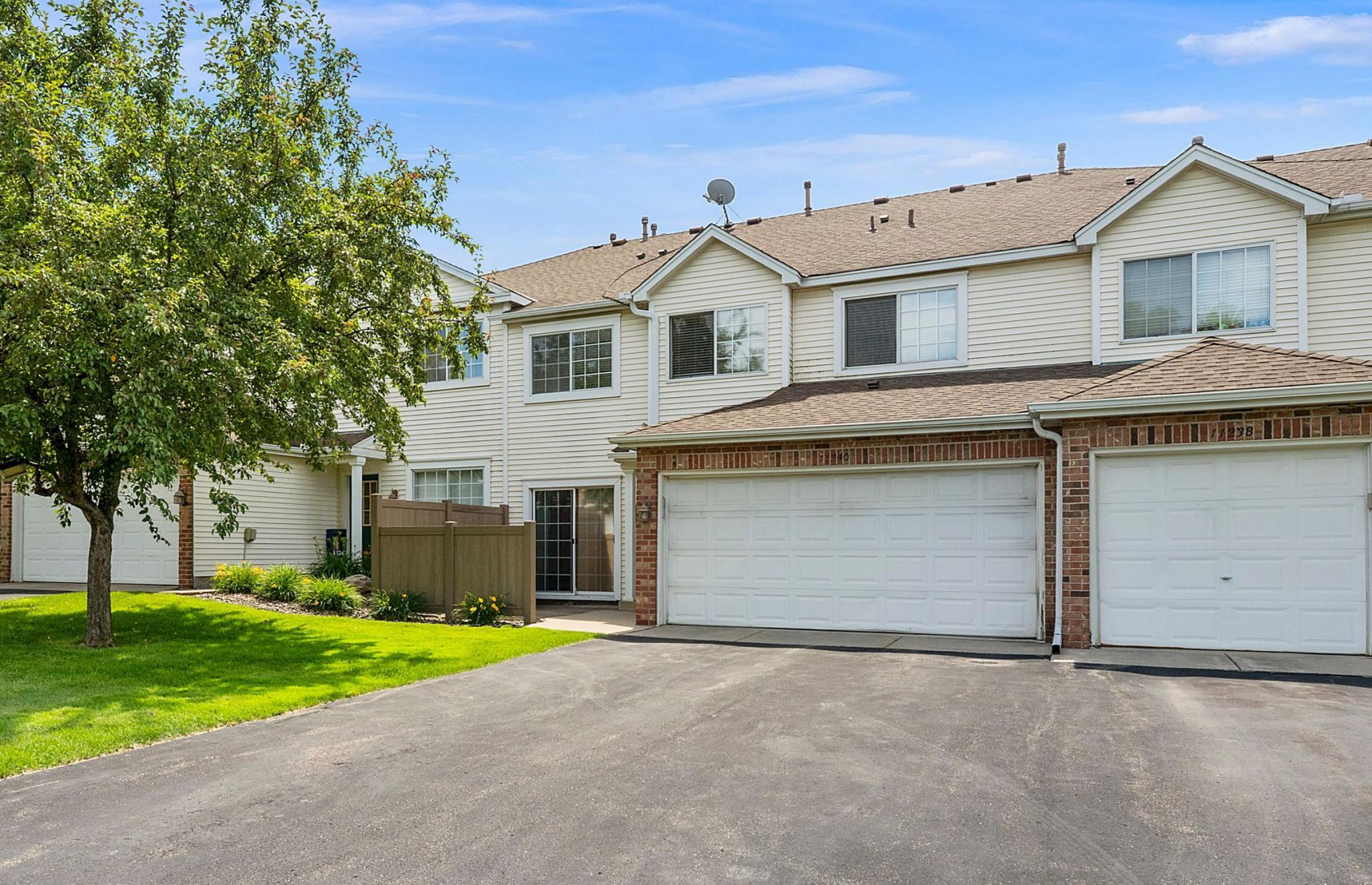 11240 Providence Lane — photo