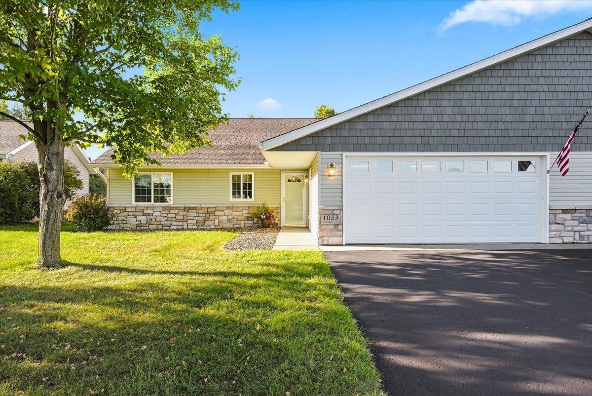 1053 W Ridge Court — photo
