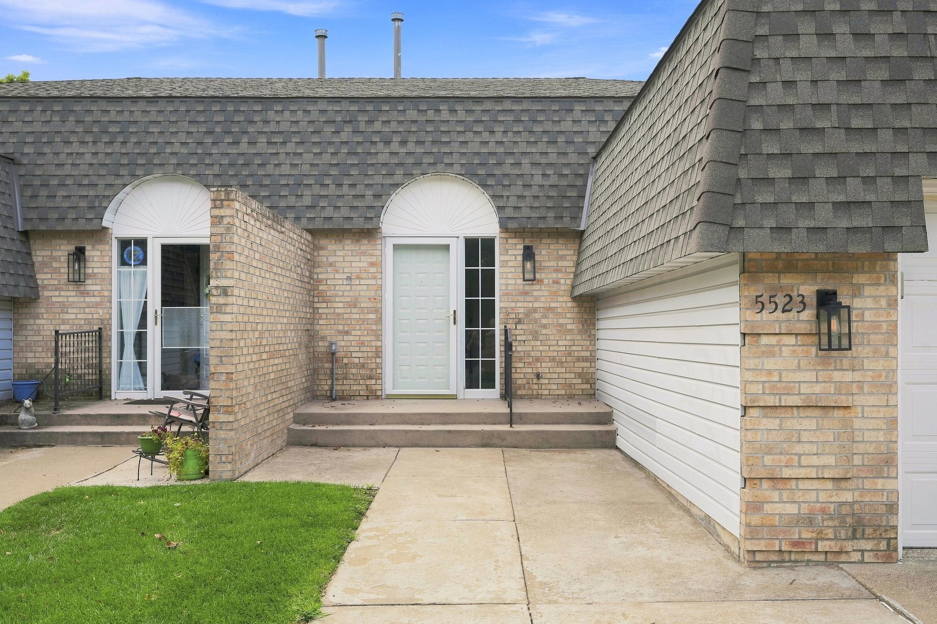 5523 Auto Club Road — photo