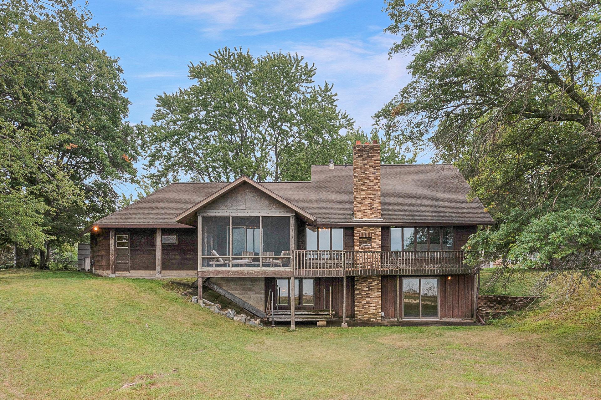 13567 Maplewood Drive — photo