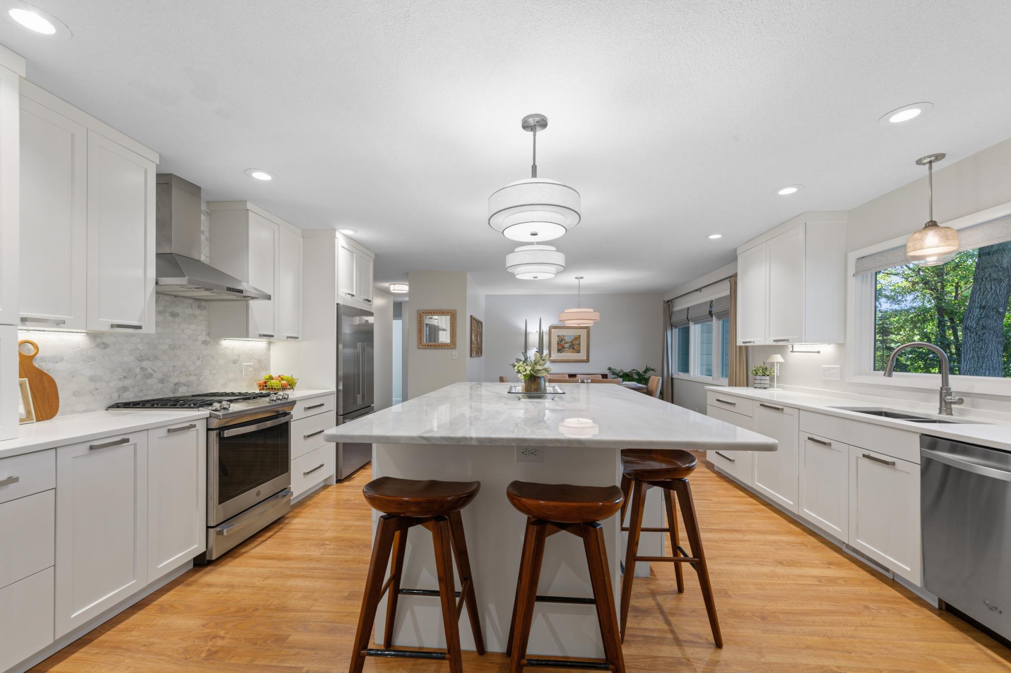 129 W Glencrest Drive — photo