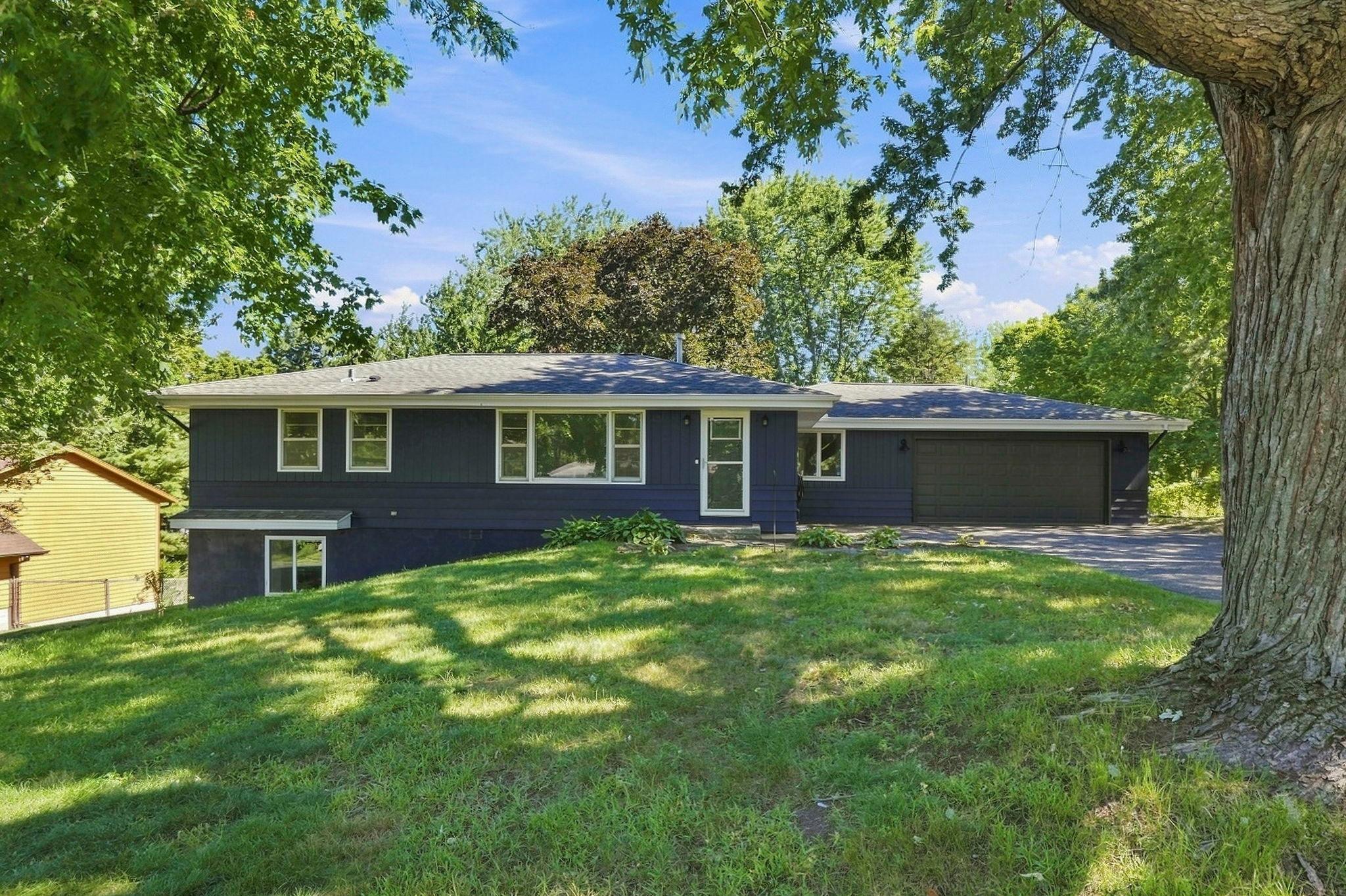 14925 Deerwood Drive — photo