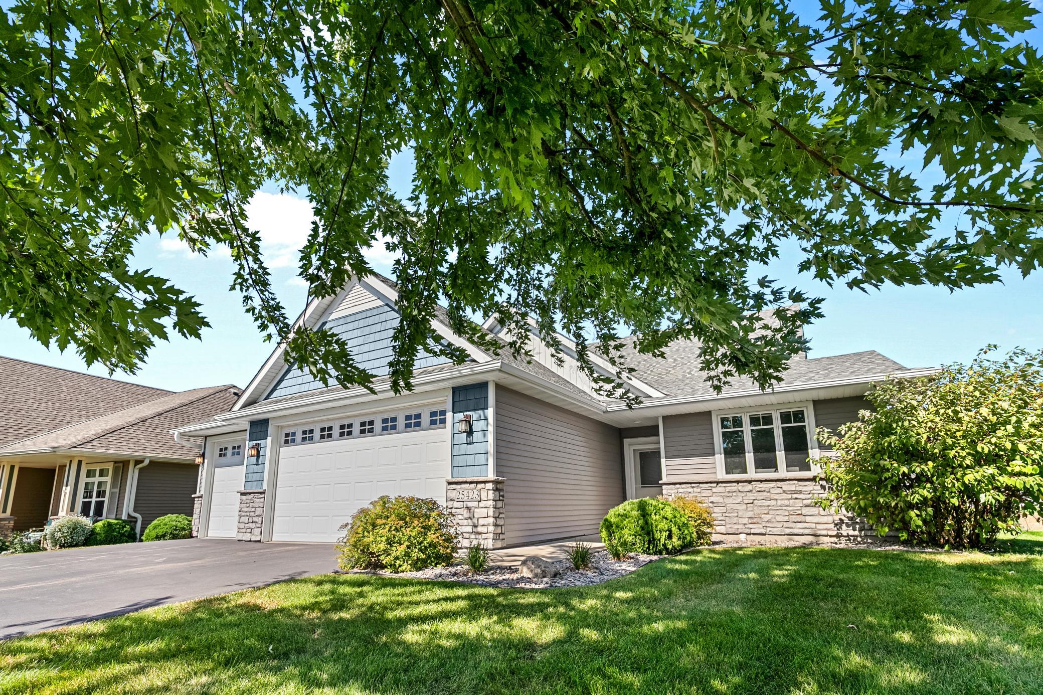 25423 Heims Lake Circle — photo