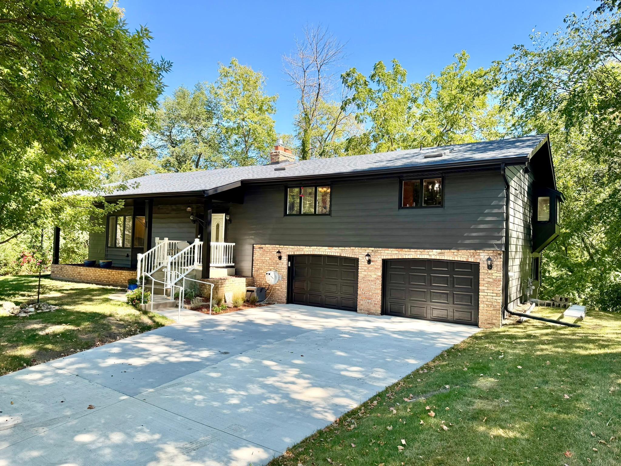 1609 Ridgewood Lane — photo