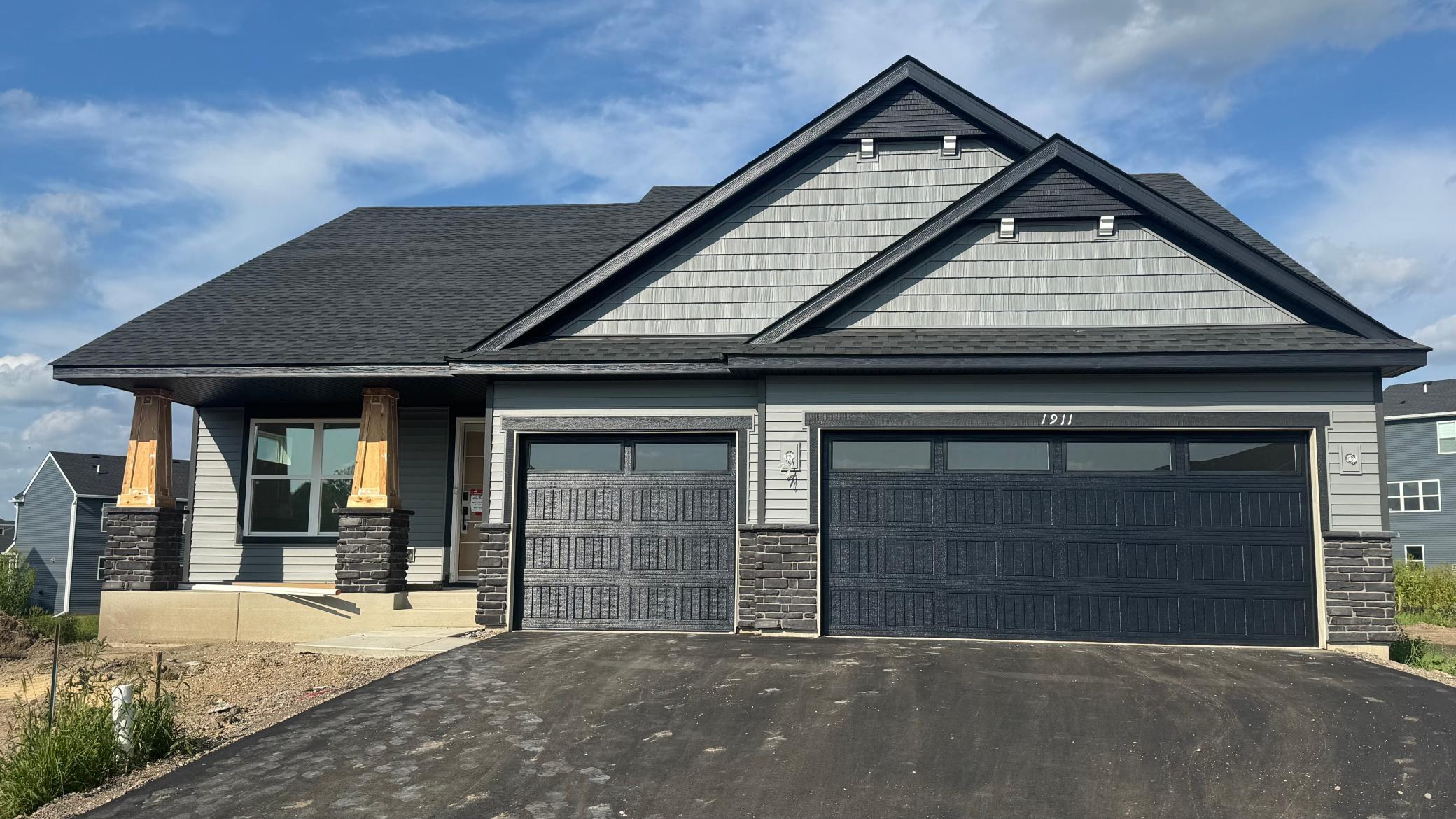 1911 Dogwood Court — photo
