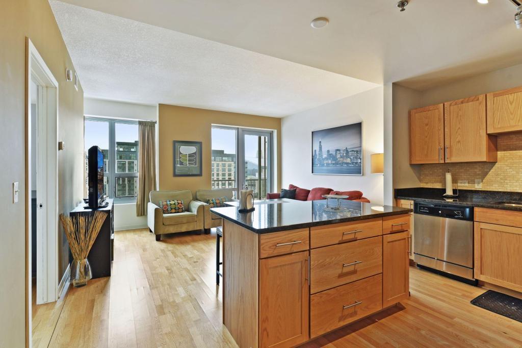 929 Portland Ave 1203 — photo