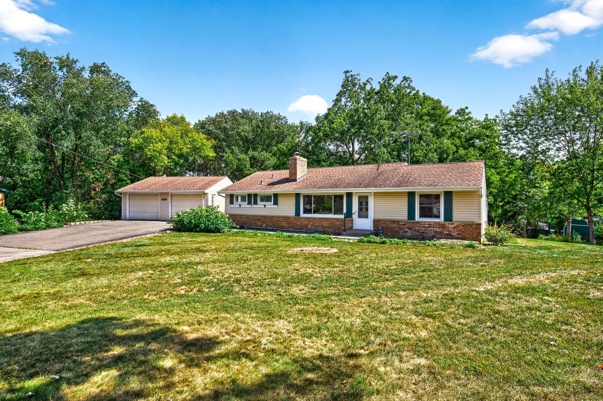 6015 Aspen Road — photo