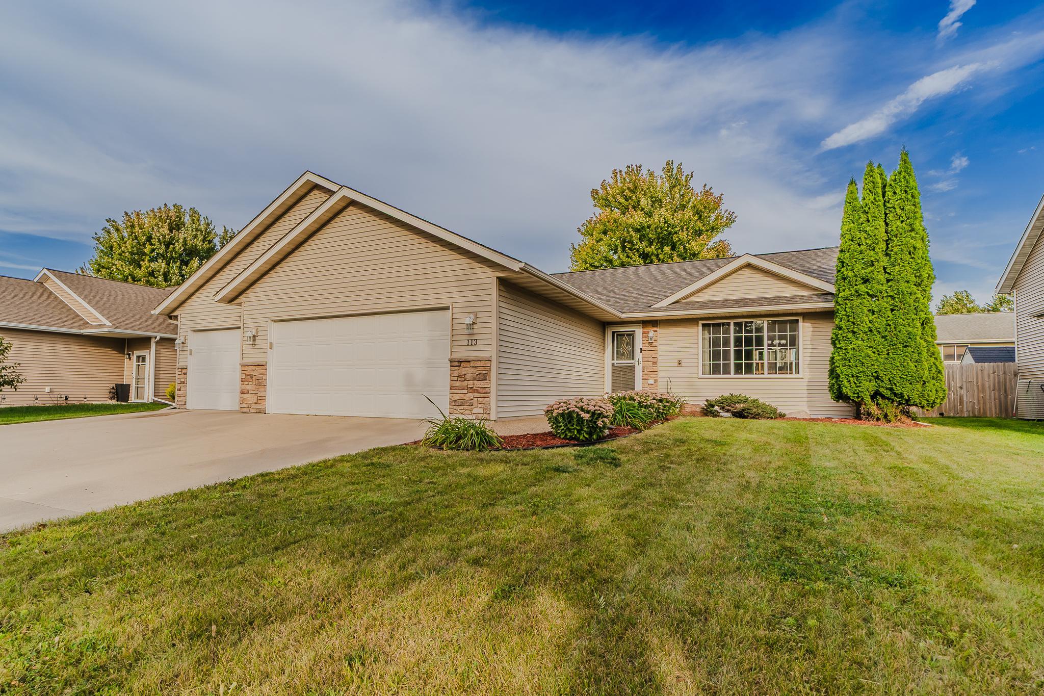 113 Timberwolf Court — photo