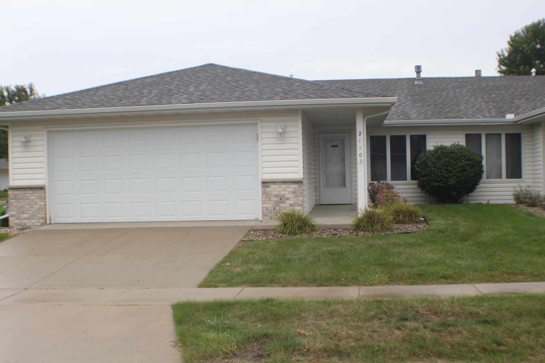 2110 Mcquillan Court SE — photo