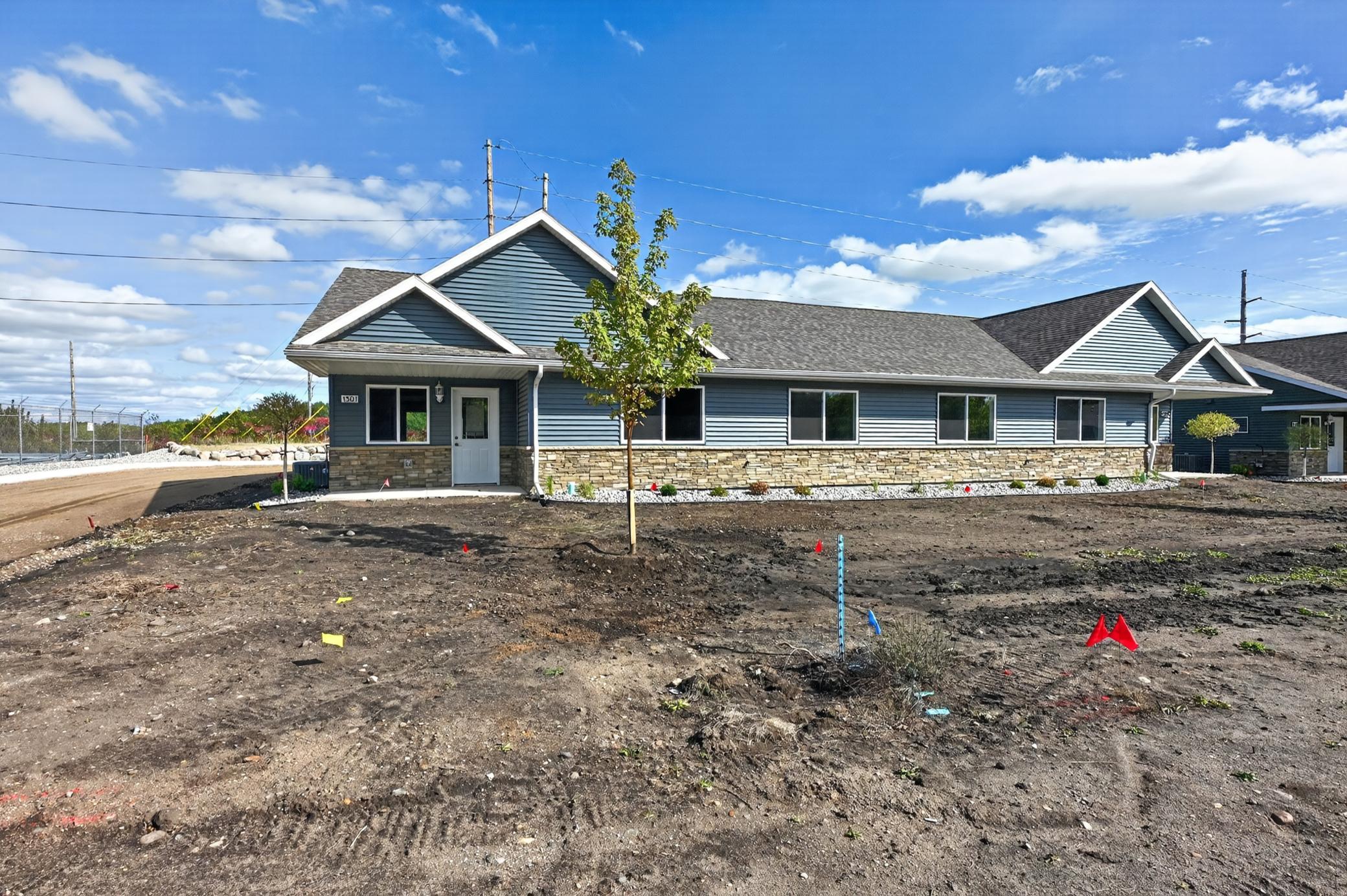 1501 Nokomis Street — photo