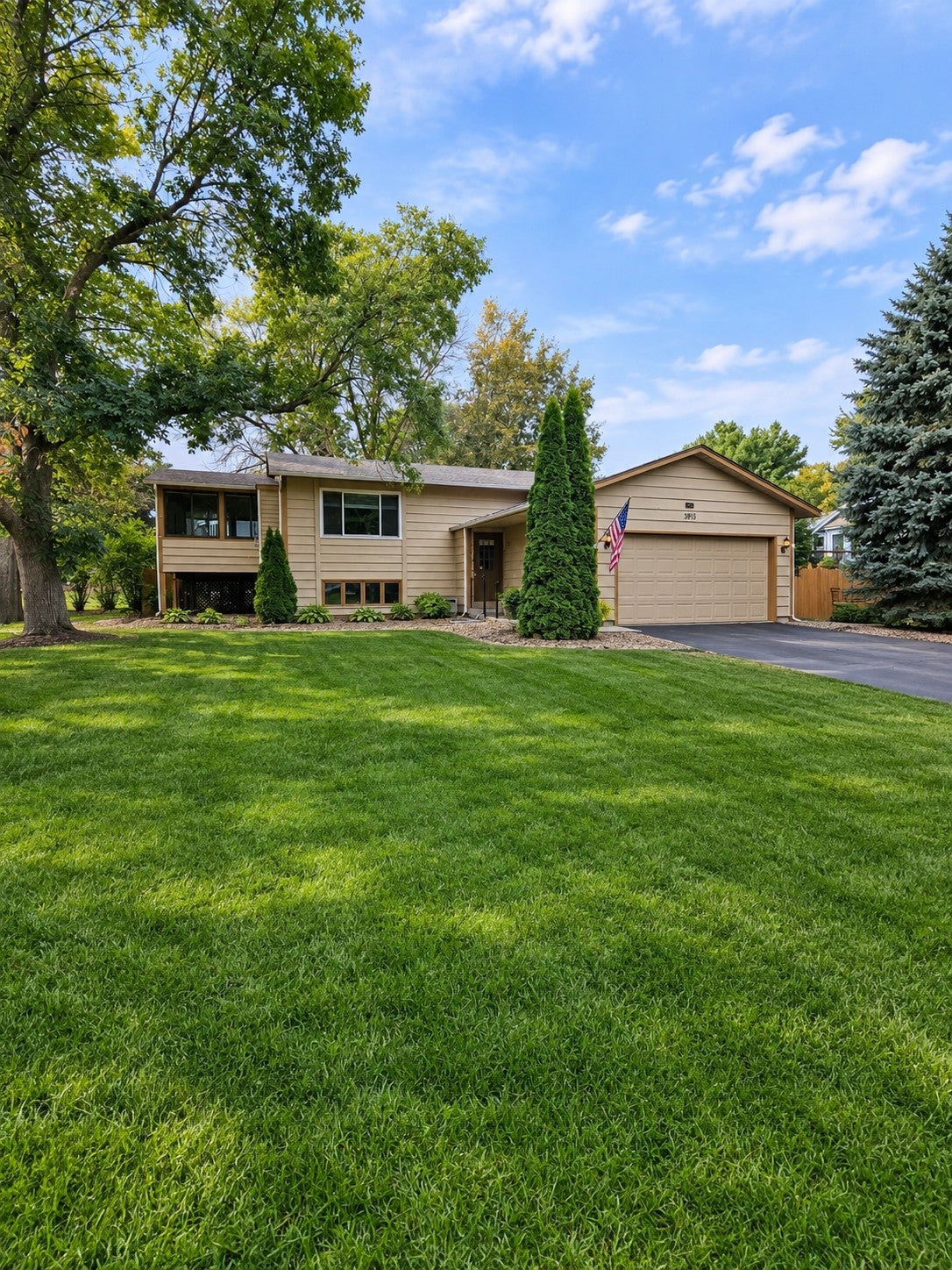 15918 Island View Road NW — photo