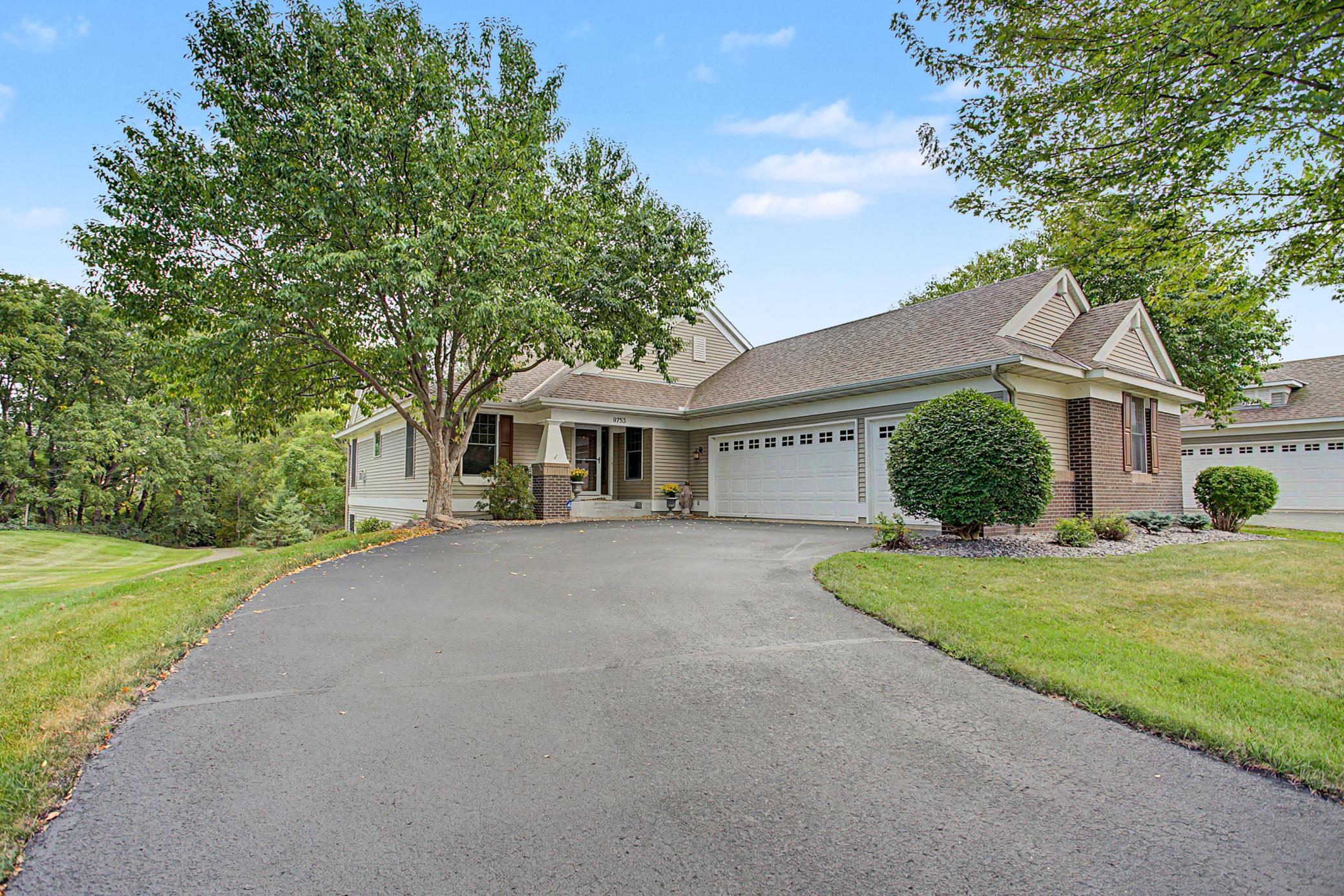 9753 Wedgewood Circle — photo