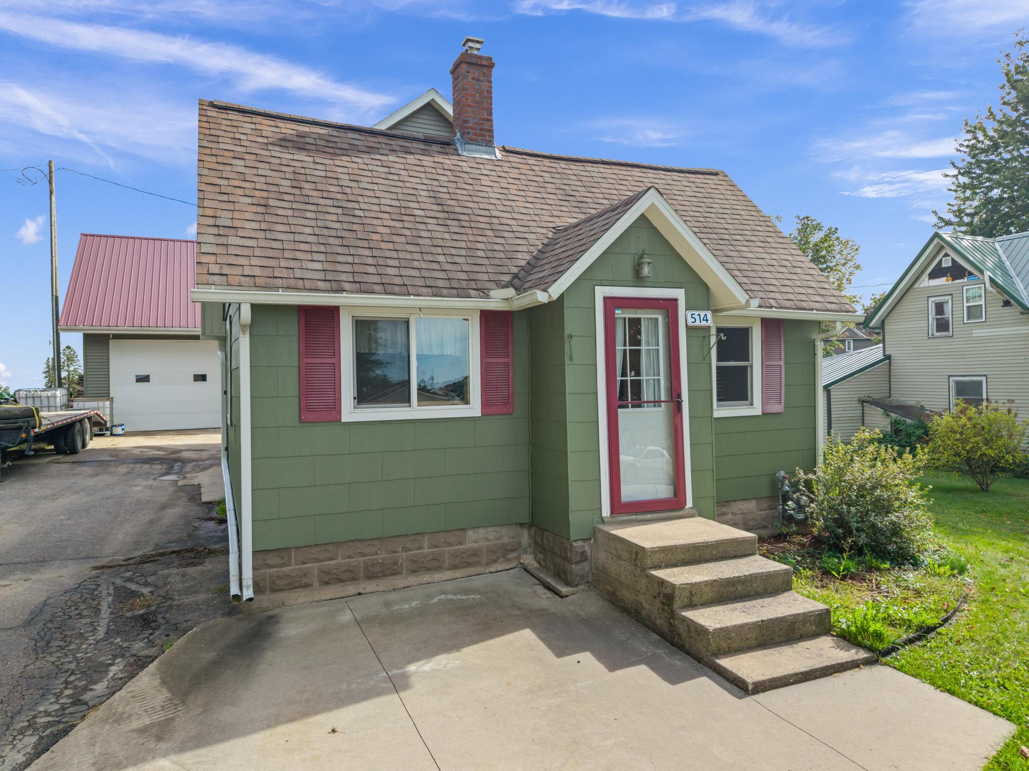 514 Maple Drive — photo