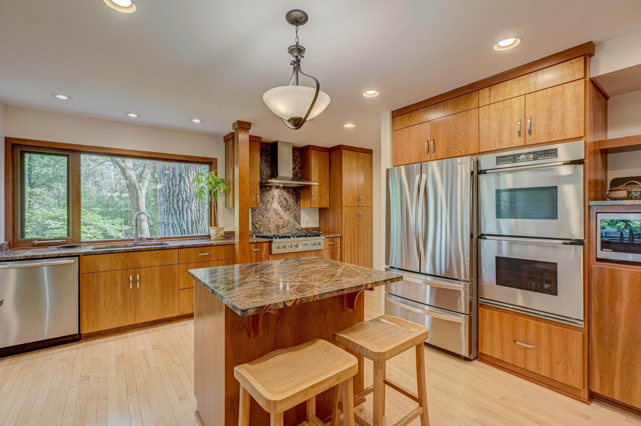 15511 Afton Hills Drive S — photo