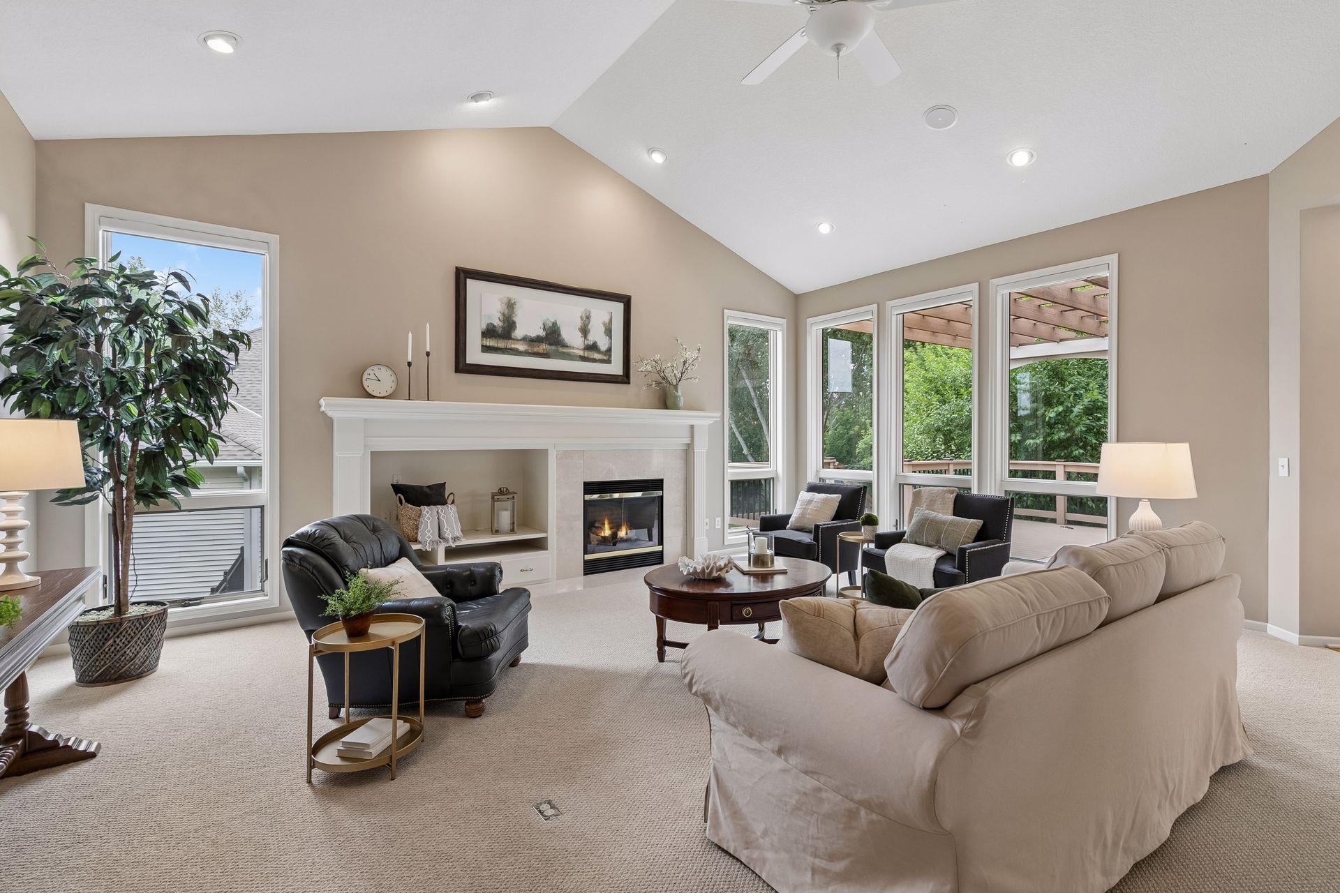19081 Inndale Drive, Lakeville, MN 55044 — photo 3