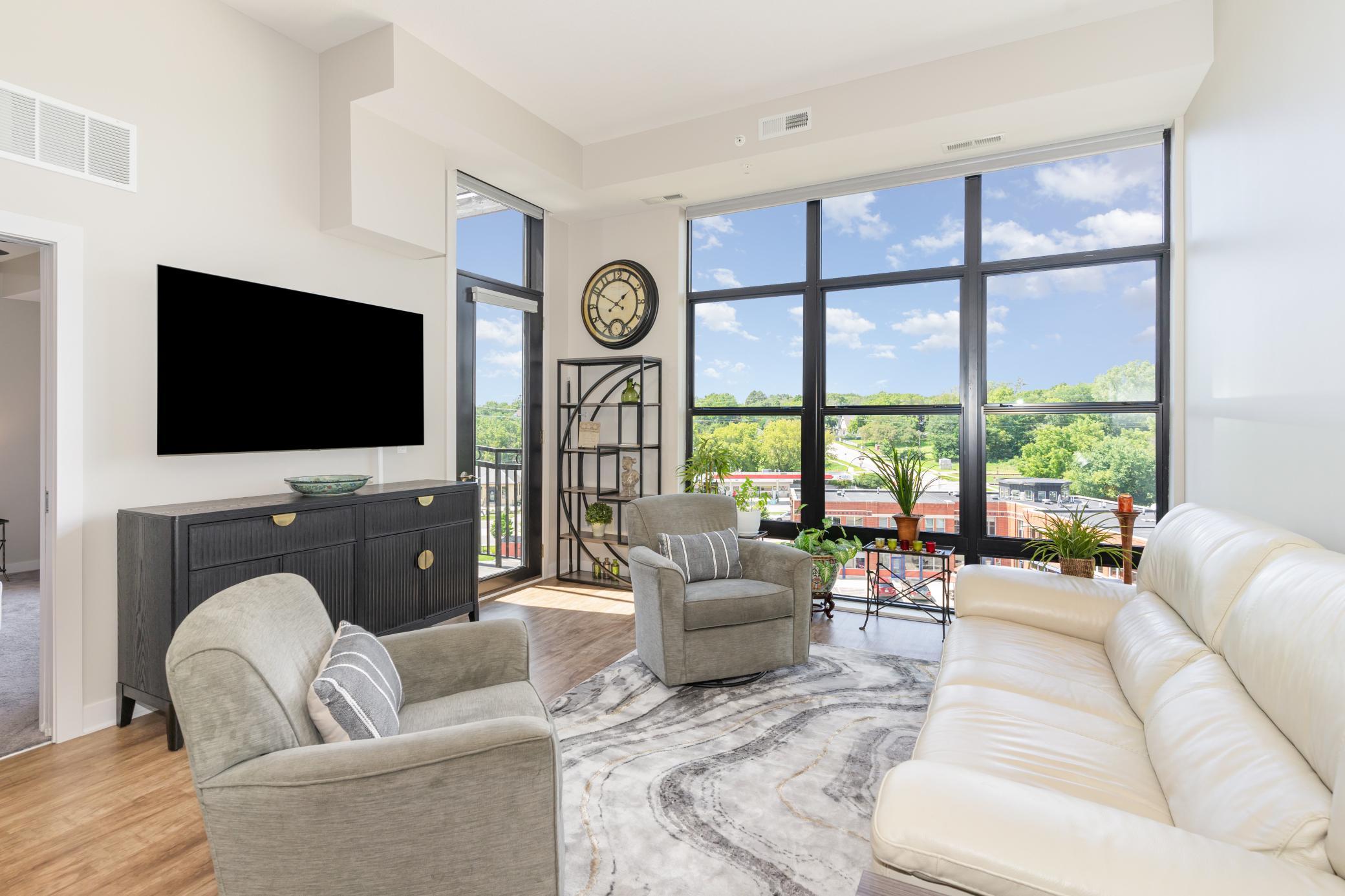 101 Saint Olaf Avenue 407 — photo