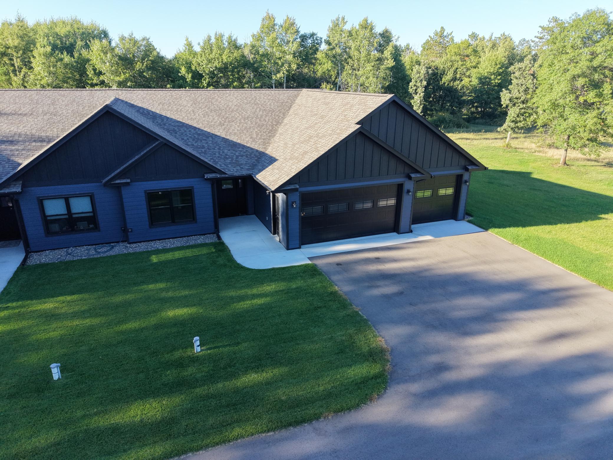 16912 Piper Lane — photo