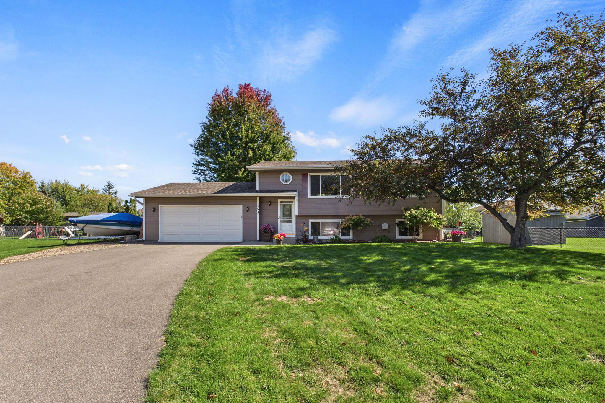 1823 Houle Circle — photo