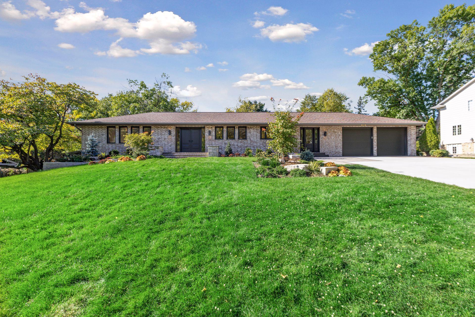 5708 Camelback Drive — photo
