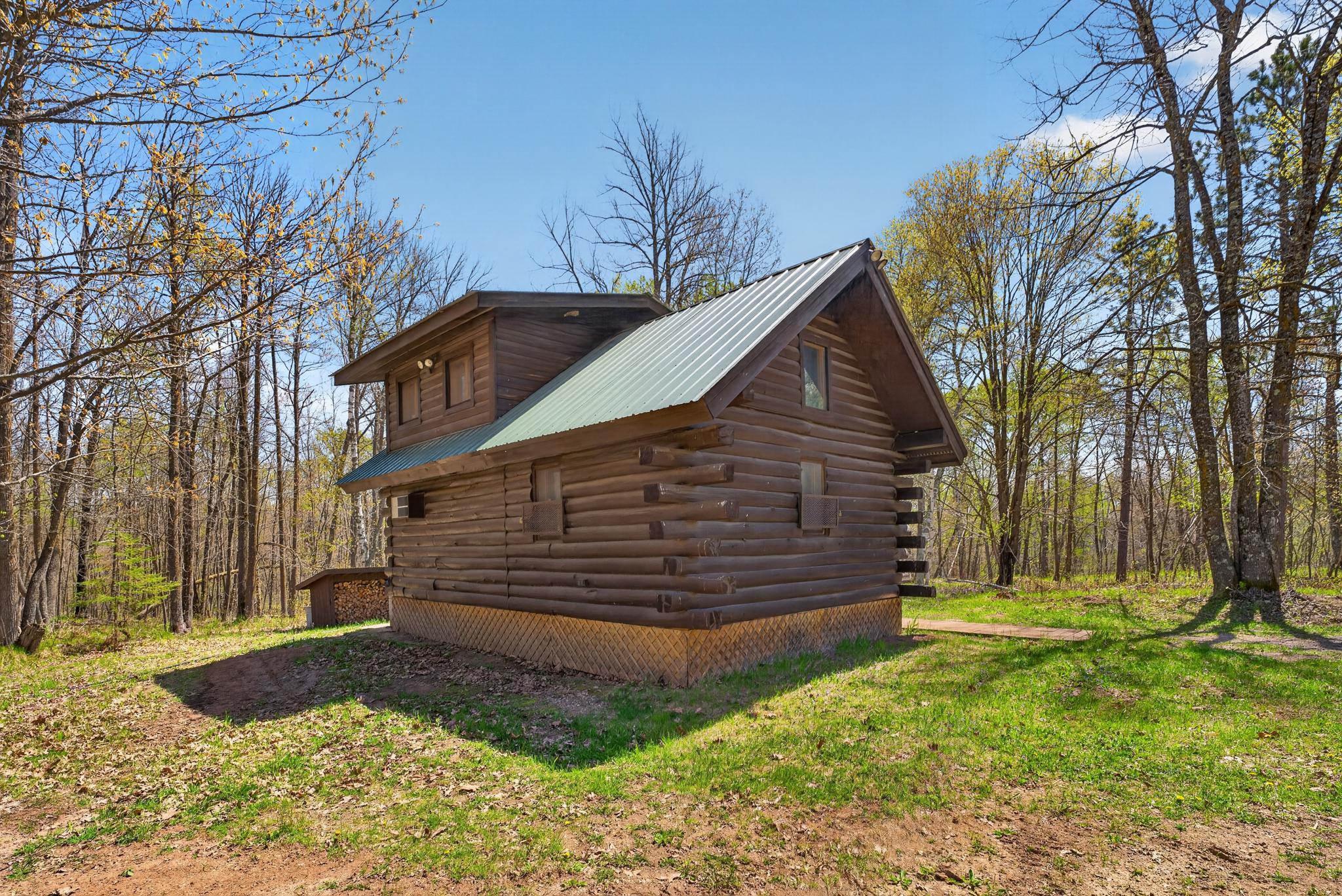 32710 Kettle River Road — photo