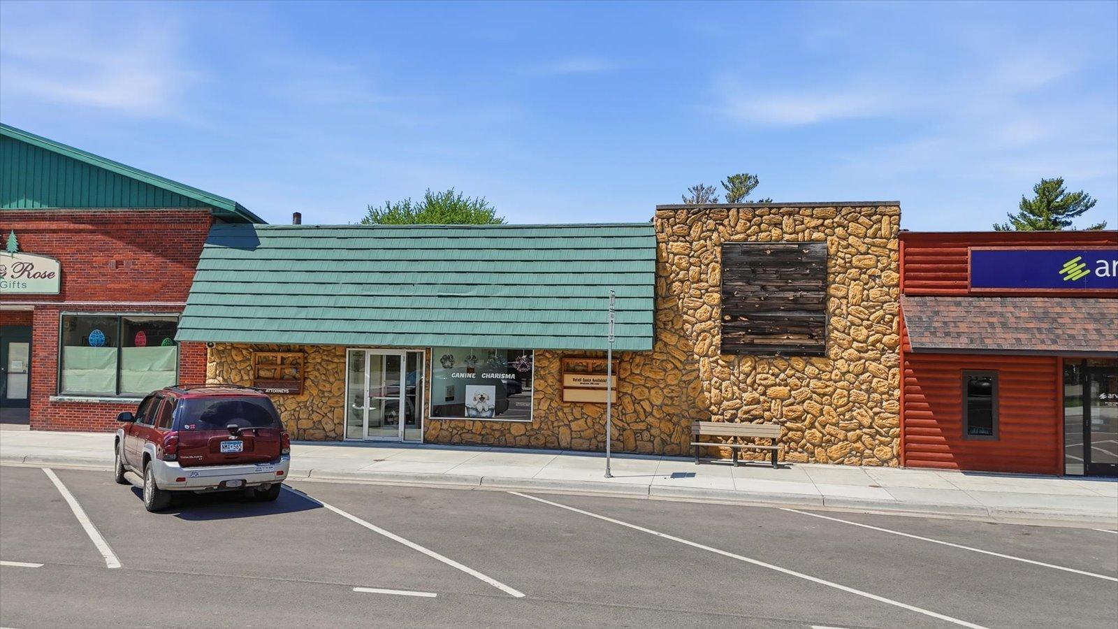 204 Main Street — photo
