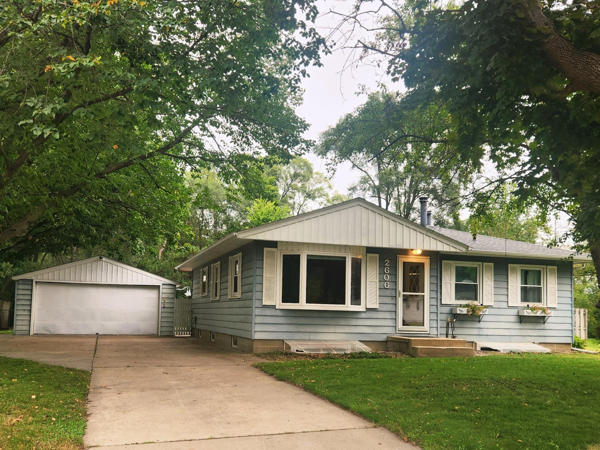 2606 Pearl Court SE — photo