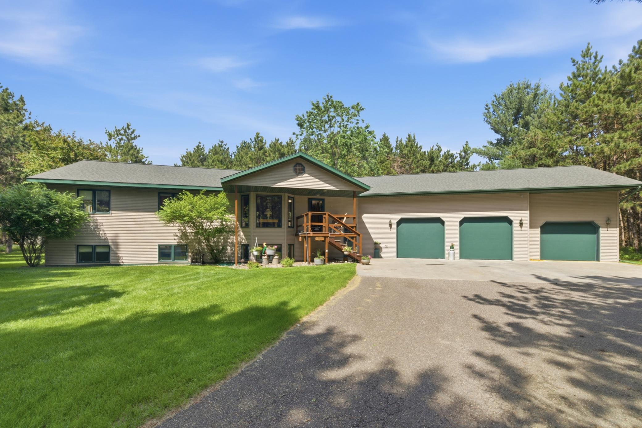 1552 Harrison Drive SW — photo