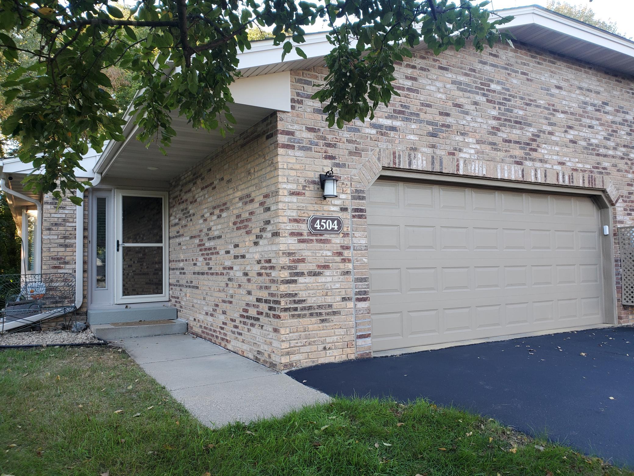 4504 Laramie Trail — photo