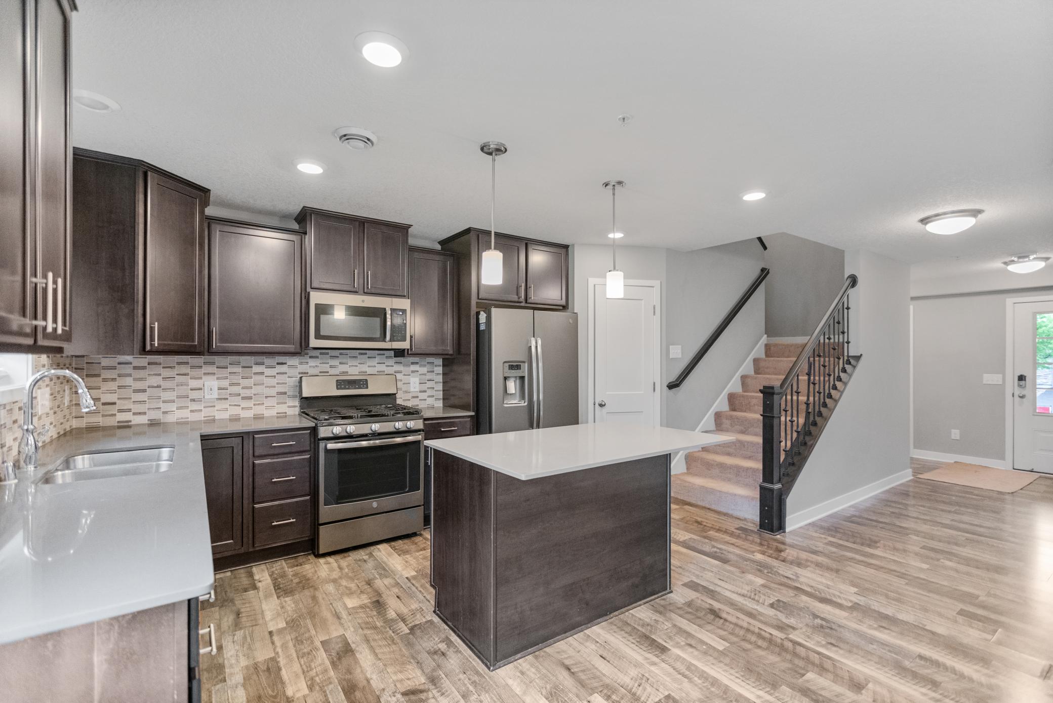 11628 Forest Lane — photo