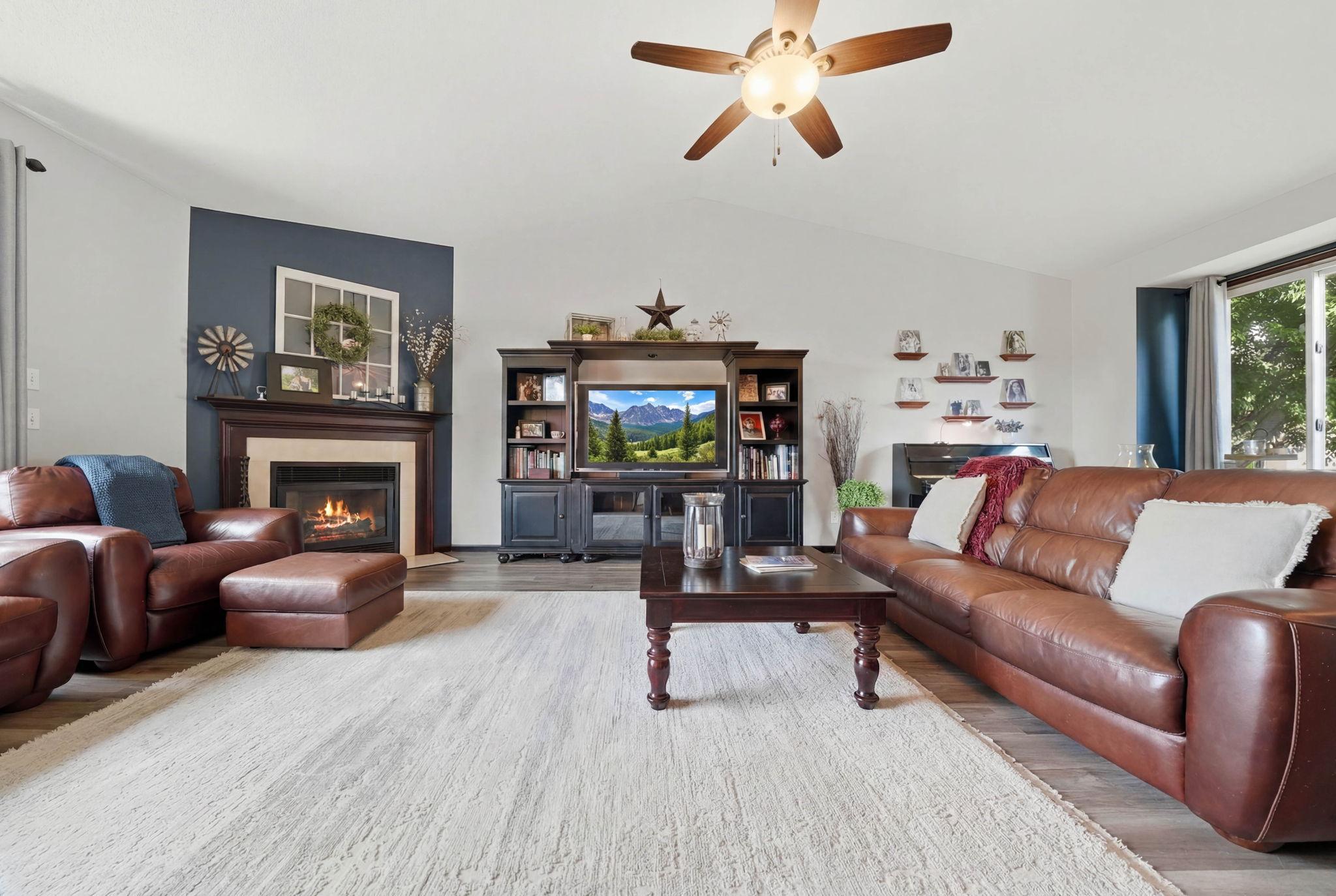 20330 Goldeneye Way — photo