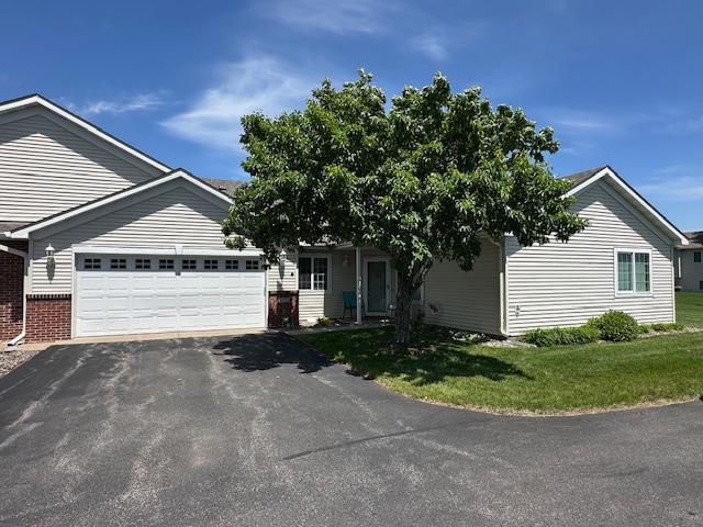 1310 Heritage Lane — photo