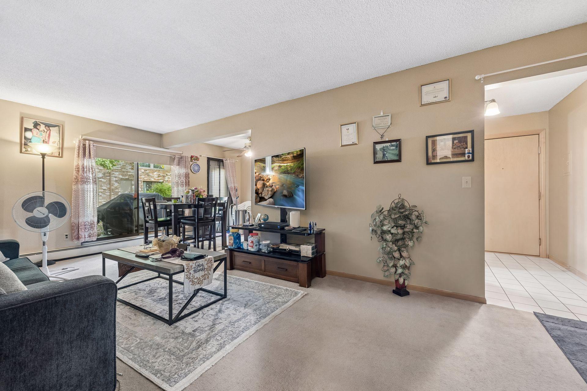 4512 Cedar Lake Road S 3 — photo