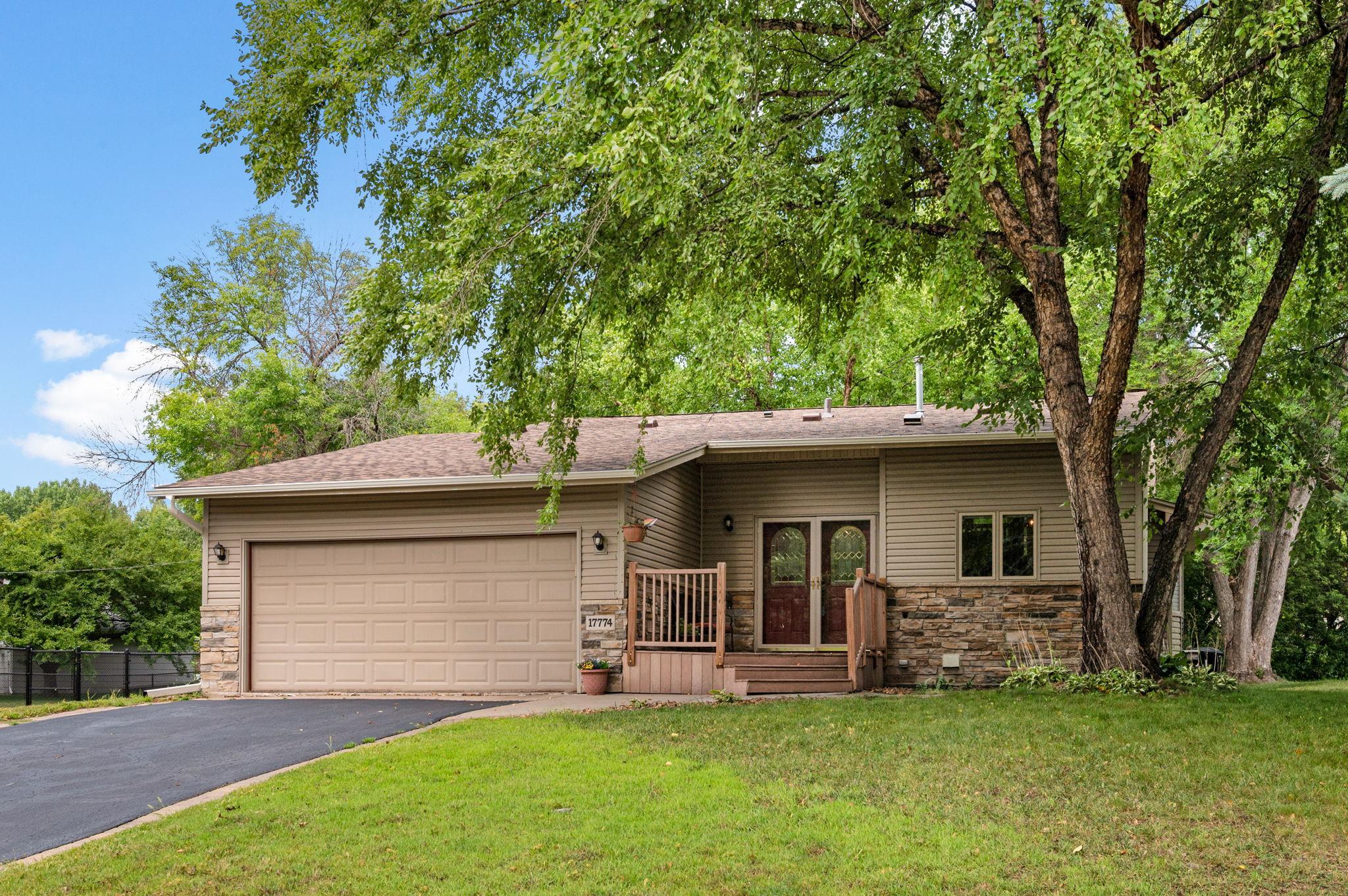 17774 Weaver Lake Drive — photo