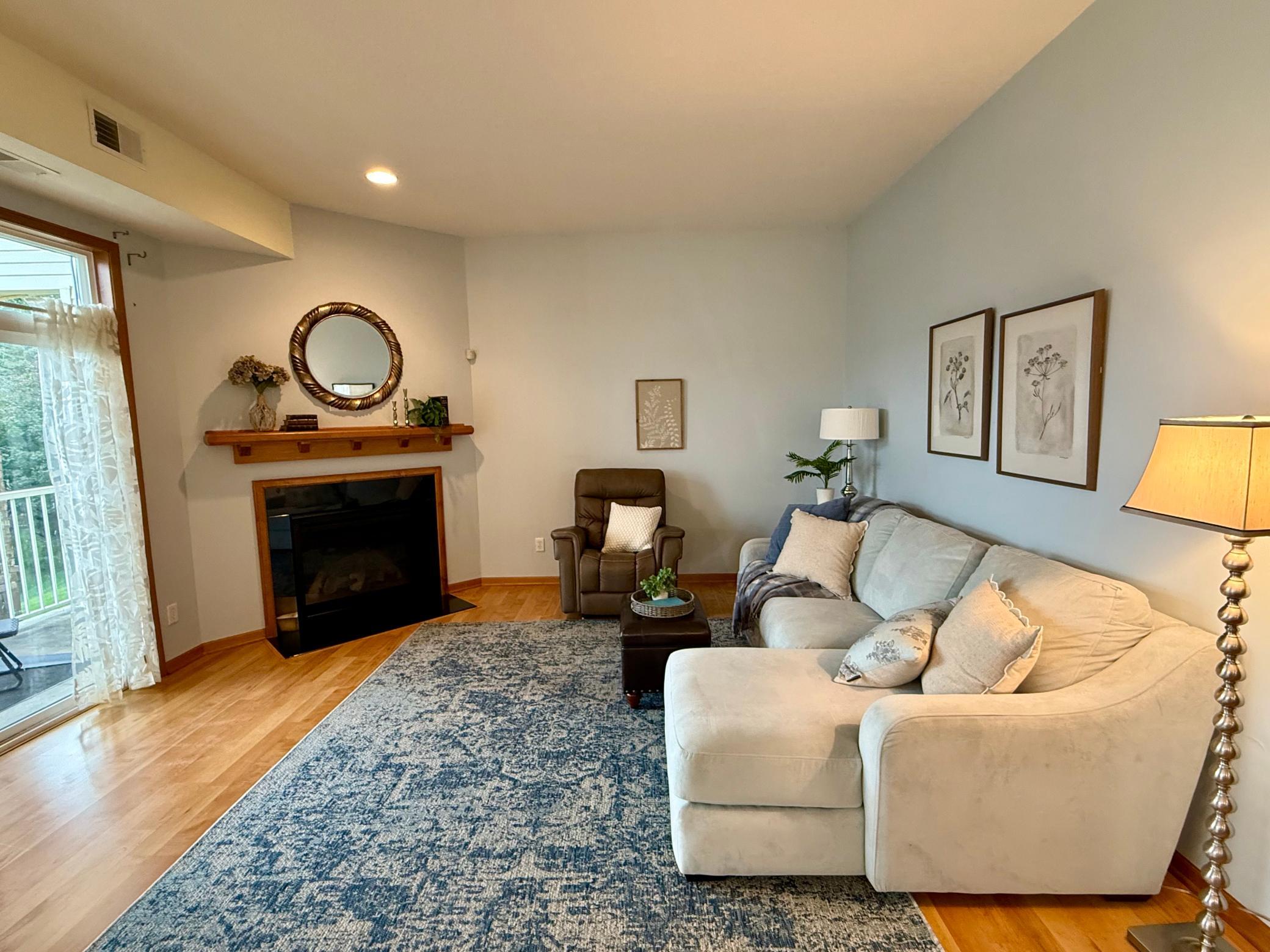 1244 County Road D E 102 — photo