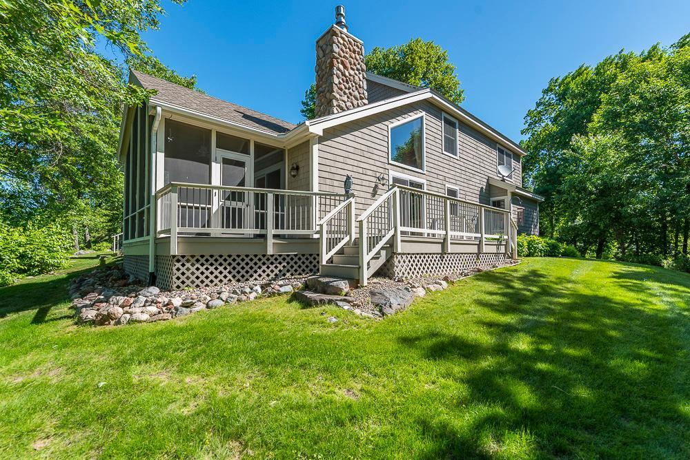 1399 E Pointe Drive — photo