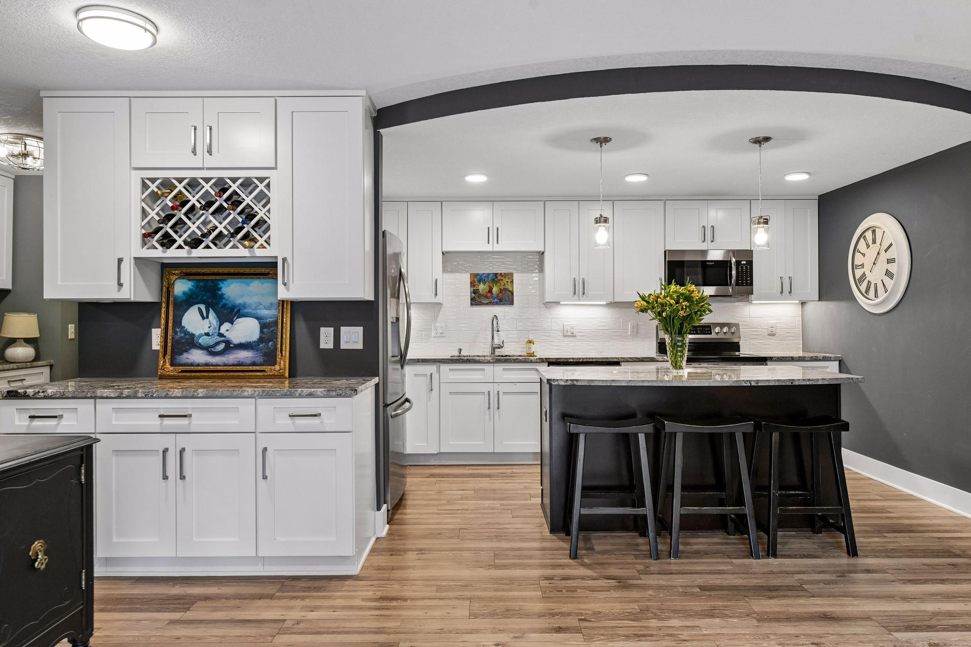 10411 Cedar Lake Road 217 — photo