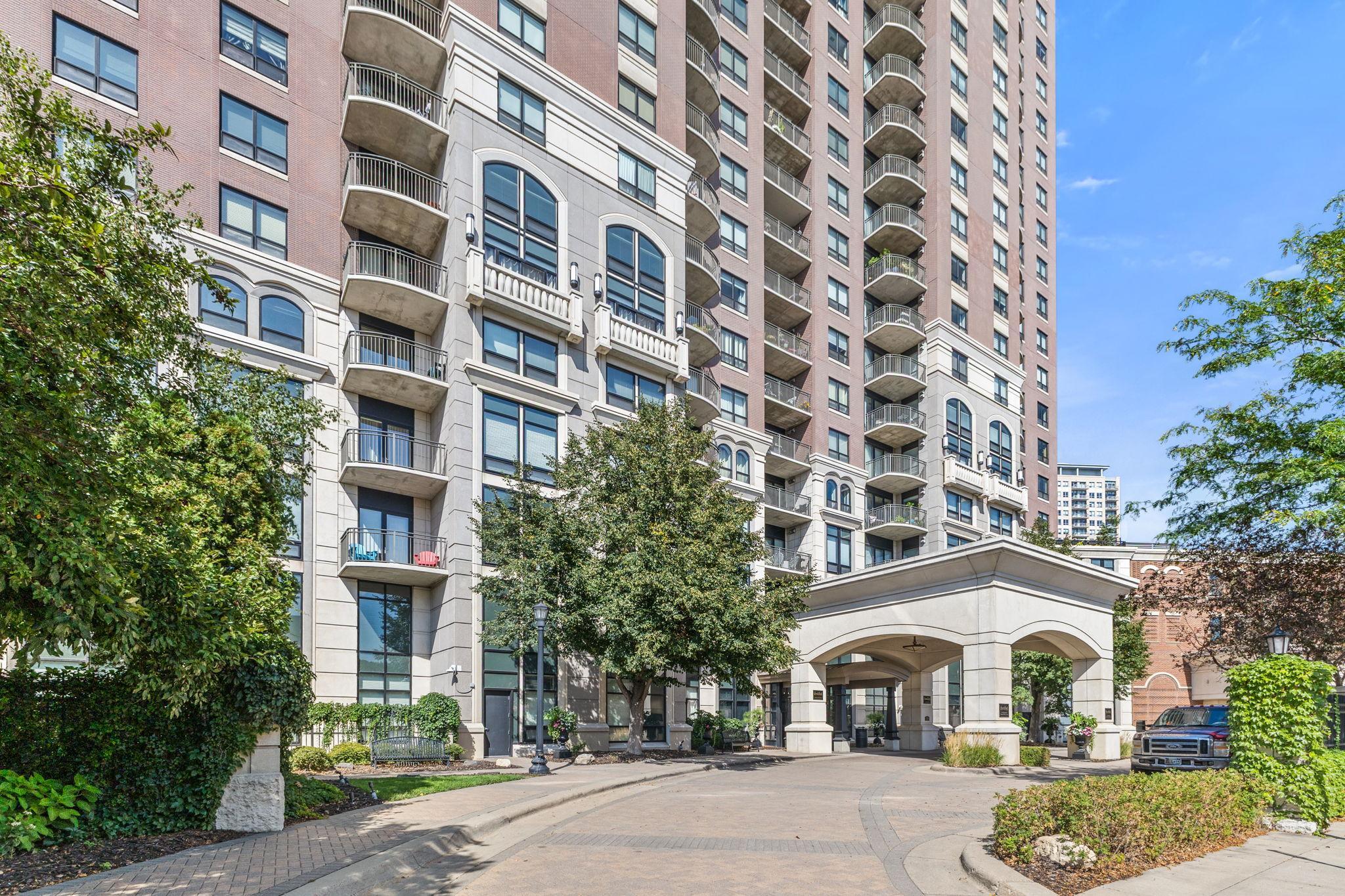 500 E Grant Street 902 — photo