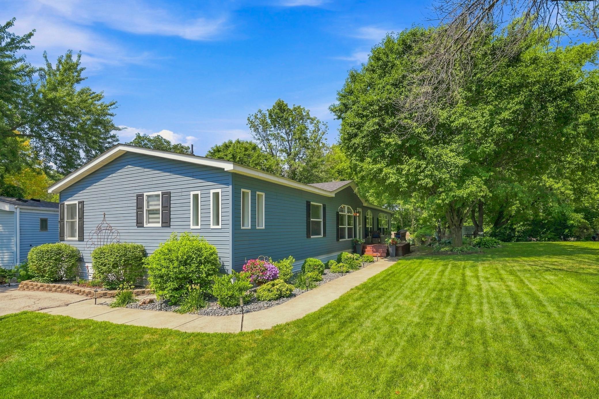 74 Riverside Terrace, Watertown, MN 55388 — photo 2