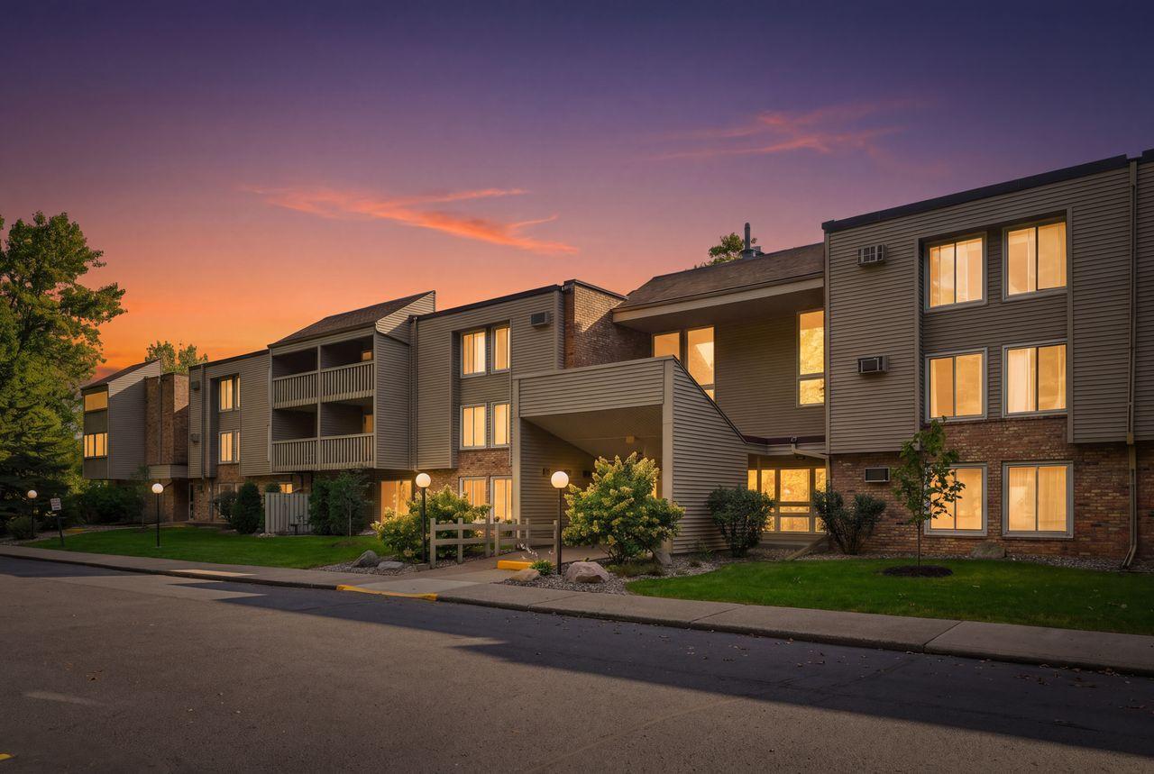 4045 Hodgson Road 201 — photo