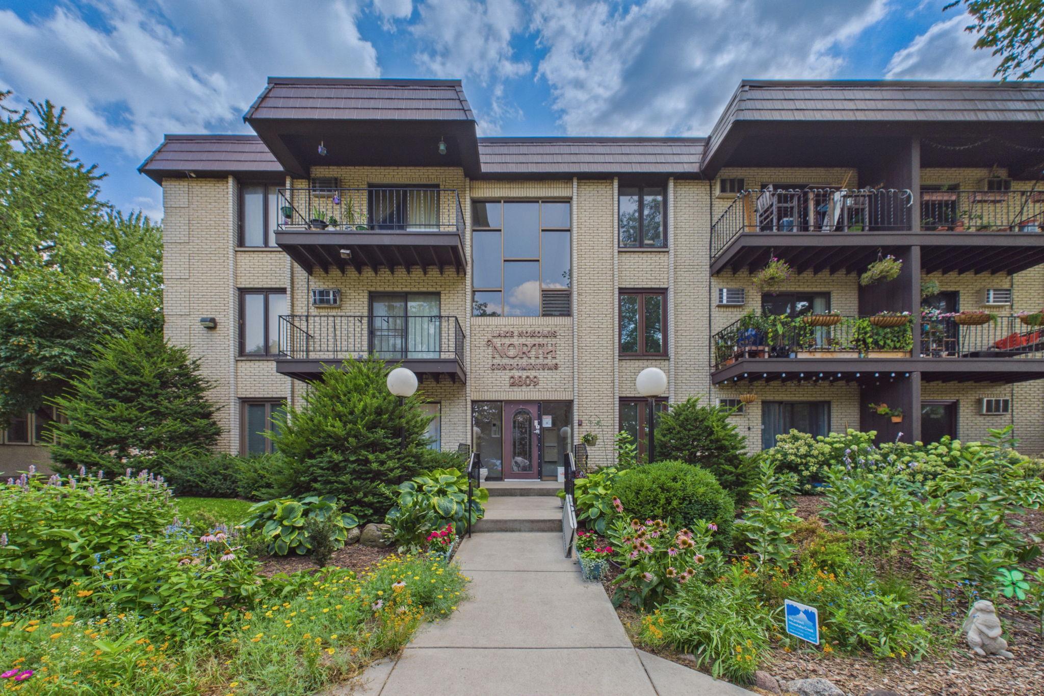 2809 E Minnehaha Parkway 205 — photo