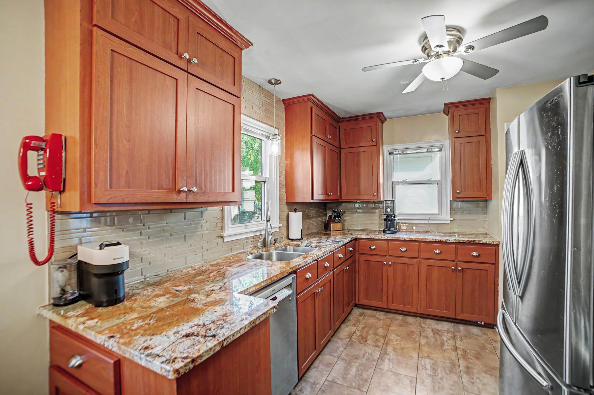 1595 Maywood Street — photo