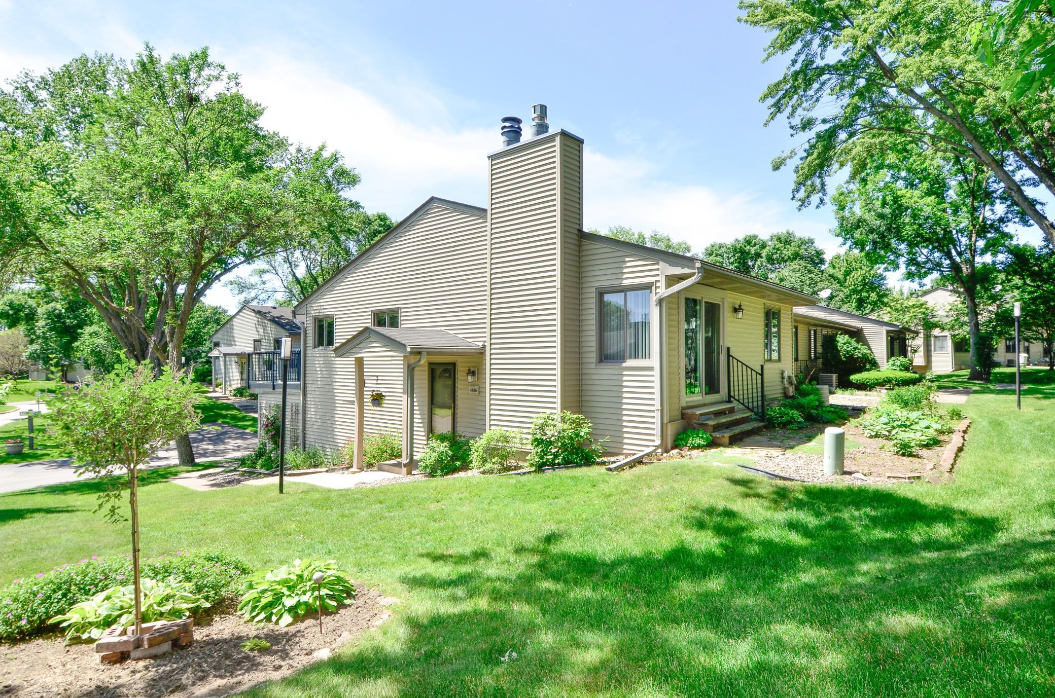 4406 Arden View Court — photo