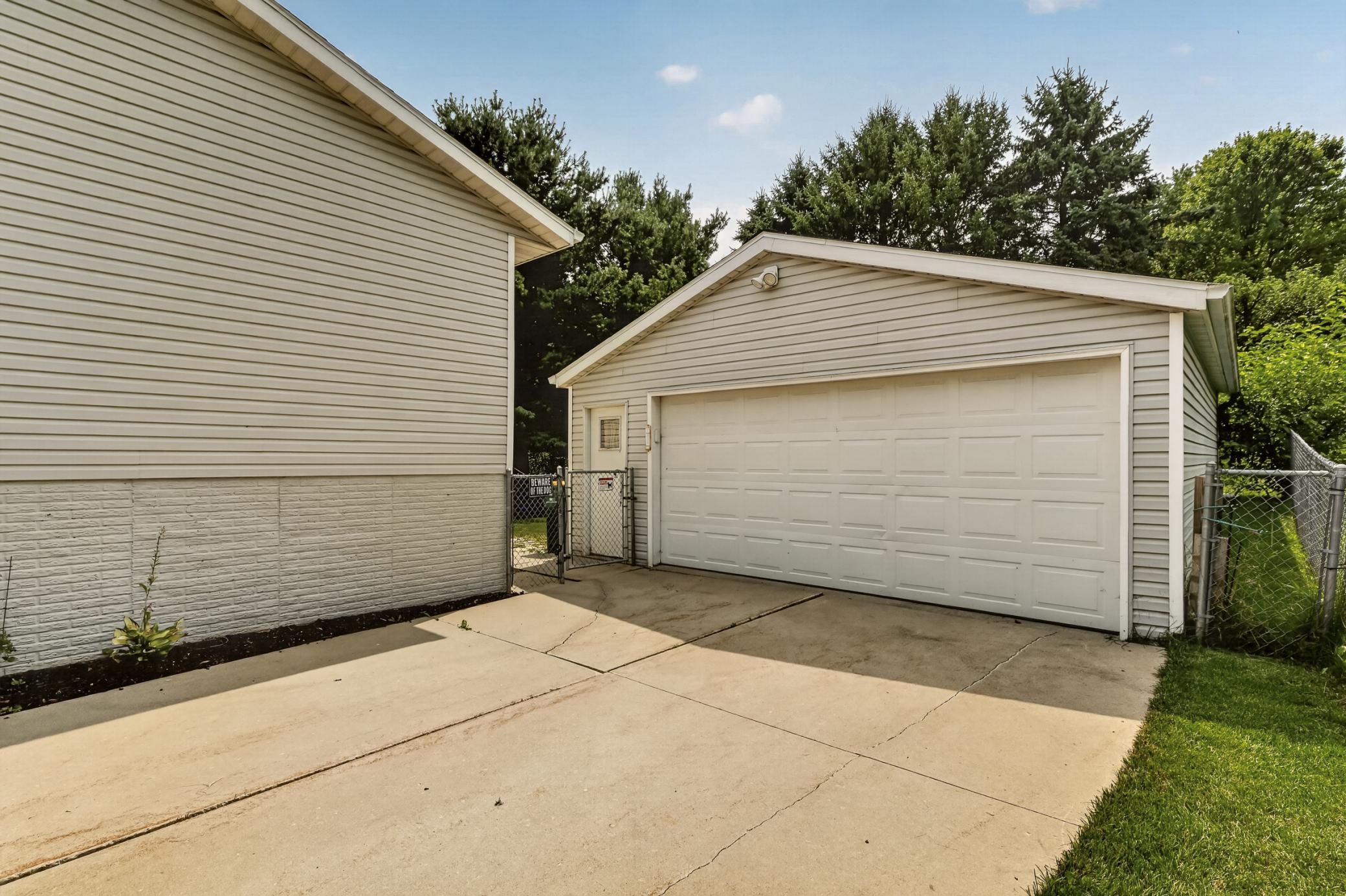 4150 Valley Drive NW, Rochester, MN 55901 — photo 2