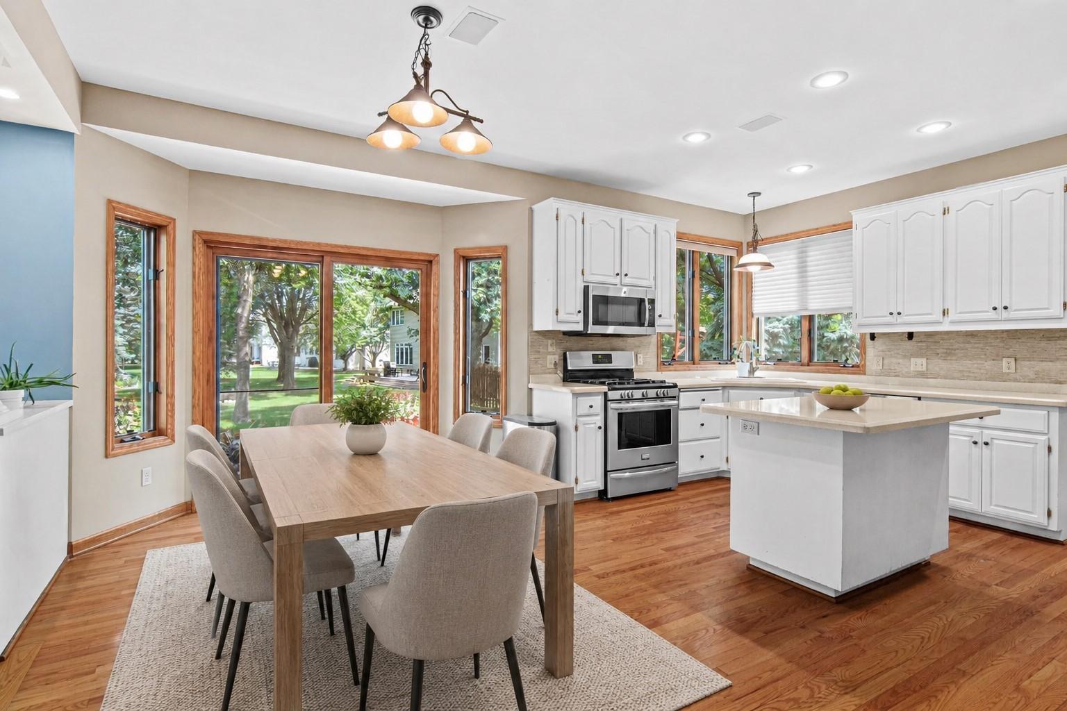 8441 W Lake Drive — photo