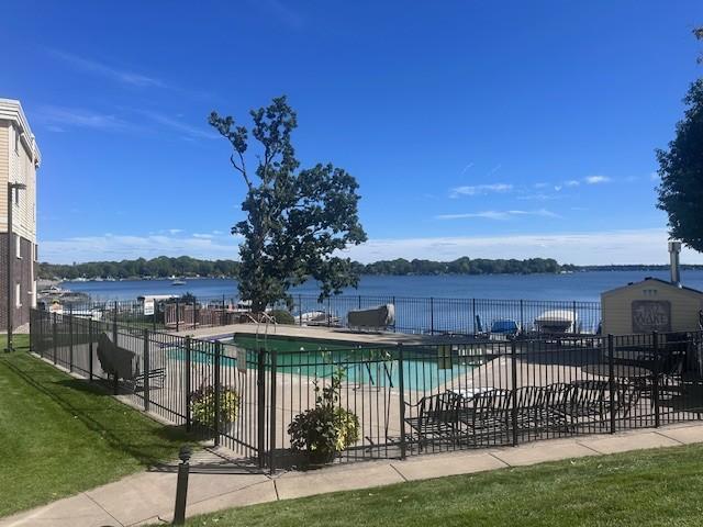 2400 Interlachen Road 119 — photo