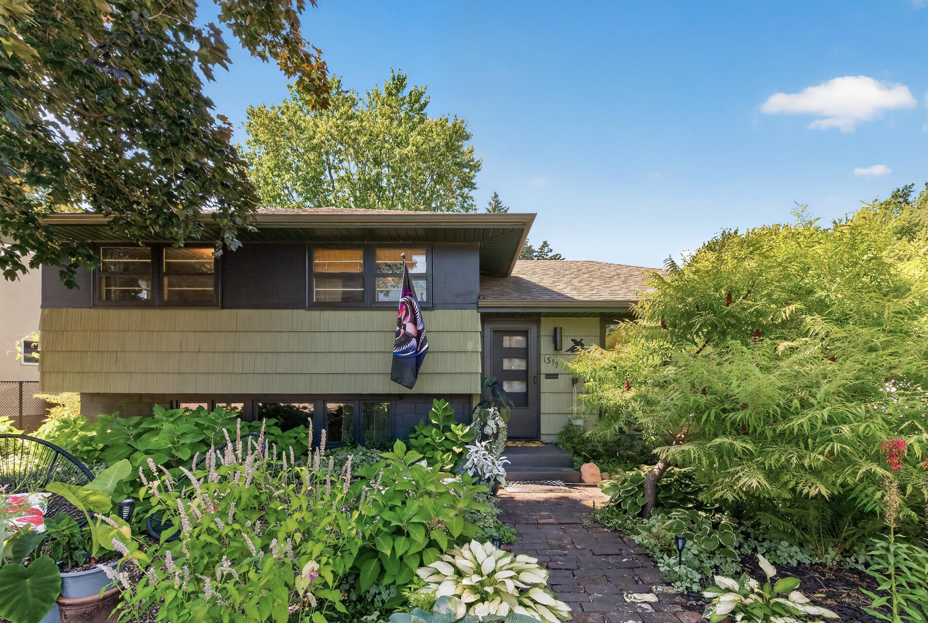 1317 Charlton Street — photo