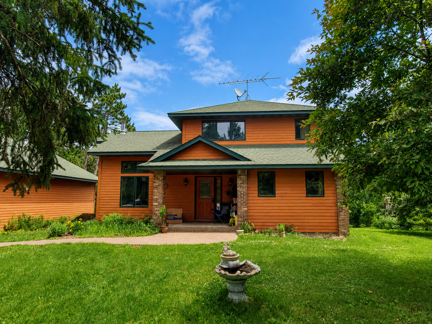 9045 Maple Shores Drive — photo